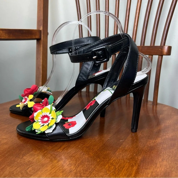 Mix No. 6 Aeradia Floral Faux Leather Appliqué Stiletto High Heels Encanto Vibe - Picture 2 of 9